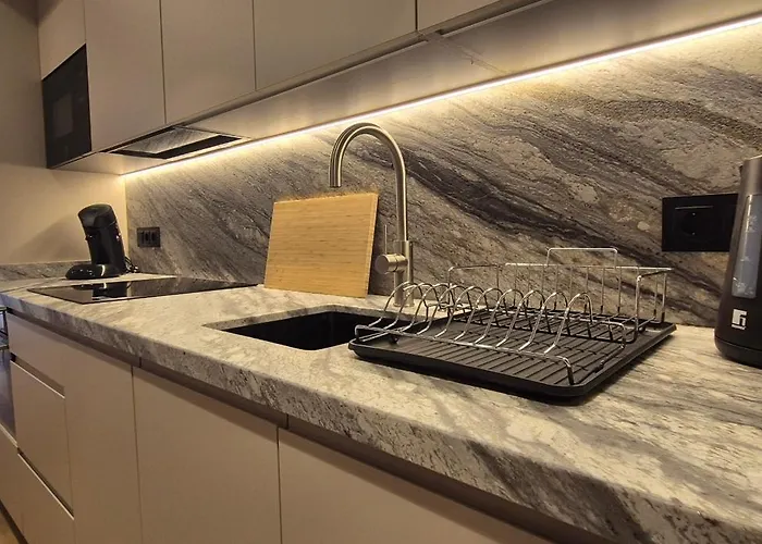 Puerta A Patios Apartmán