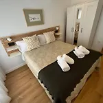 Puerta A Patios *