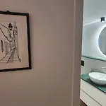 Puerta A Patios 公寓