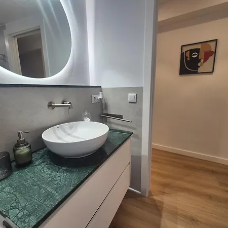 Puerta A Patios Daire